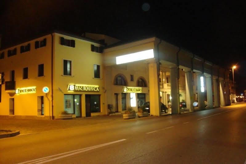 Hotel La Loggia Mestrino Екстериор снимка