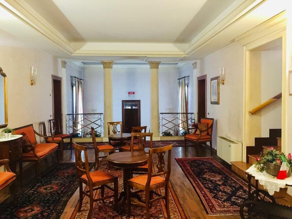 Hotel La Loggia Mestrino Екстериор снимка